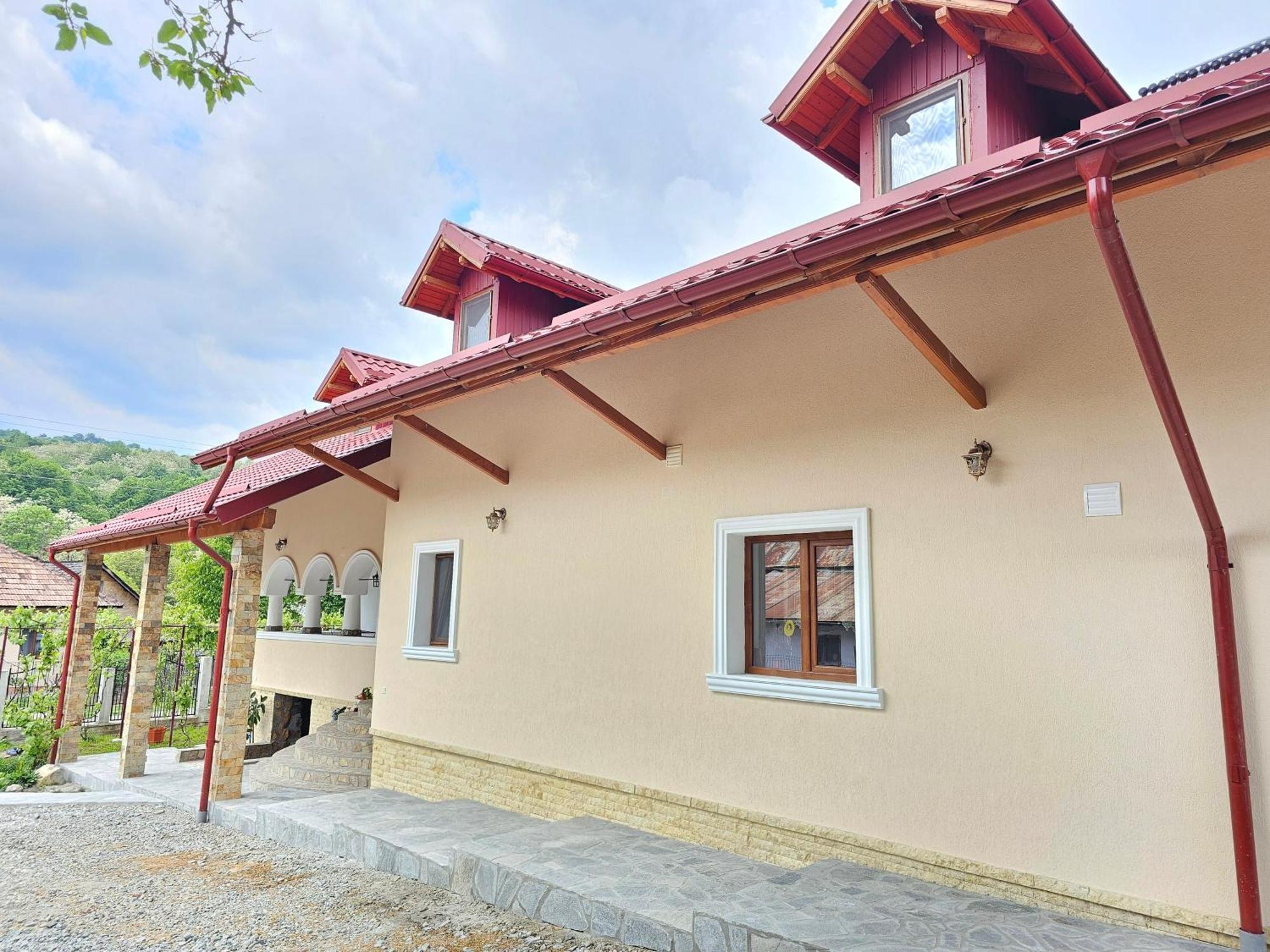Casa Hera Călimăneşti Zewnętrze zdjęcie